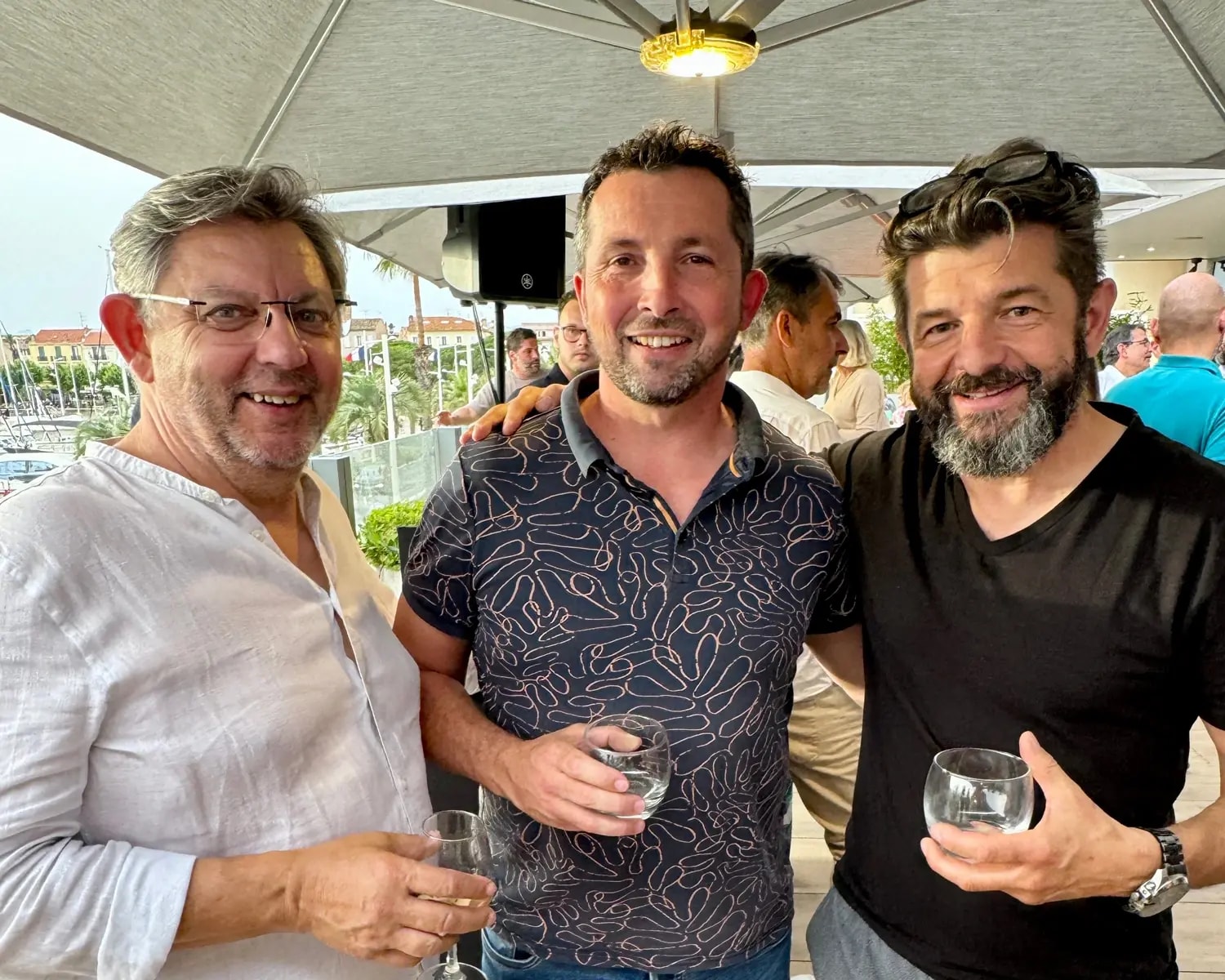 Portrait de trois adhérents du CPG83 lors d'une soirée au casino barrière de Saint-Raphaël